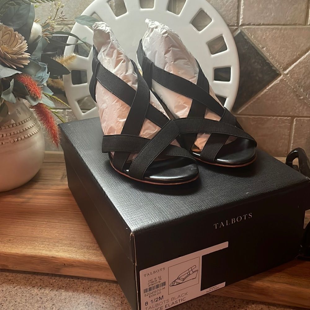 Talbots Black Royce Elastic Heels - 8.5 - Excellent Condition